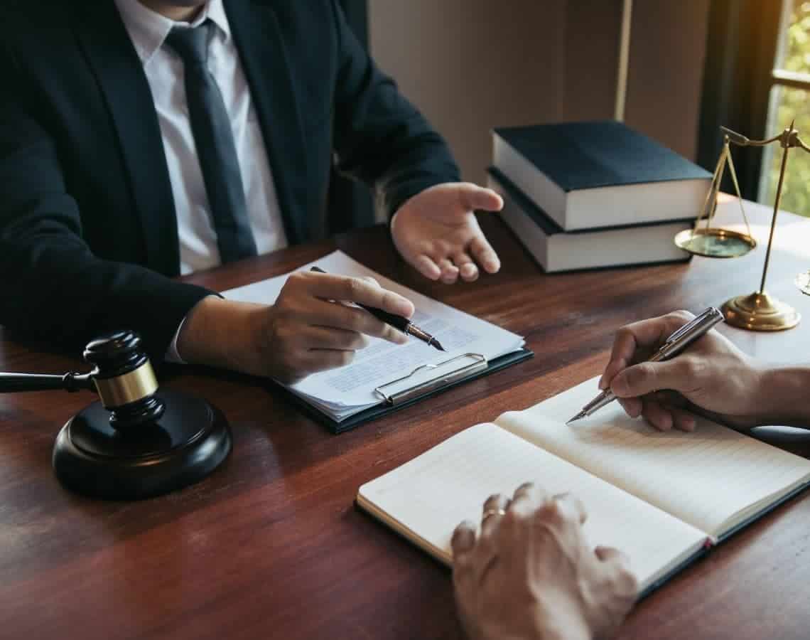 Common Challenges Couples Face in Collaborative Law Swindon